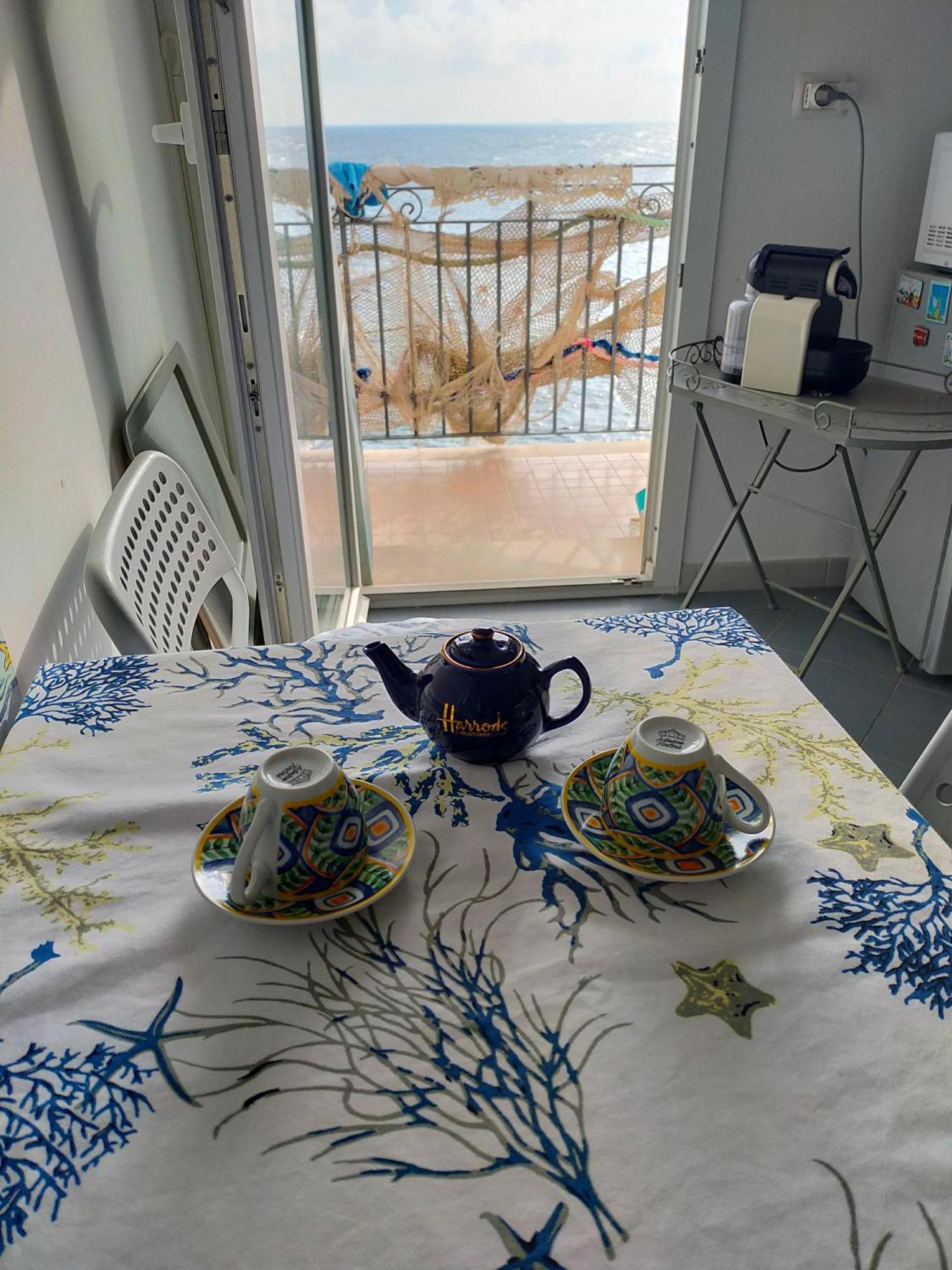 モノーポリCasa Adriana Fronte Mareアパートメント エクステリア 写真